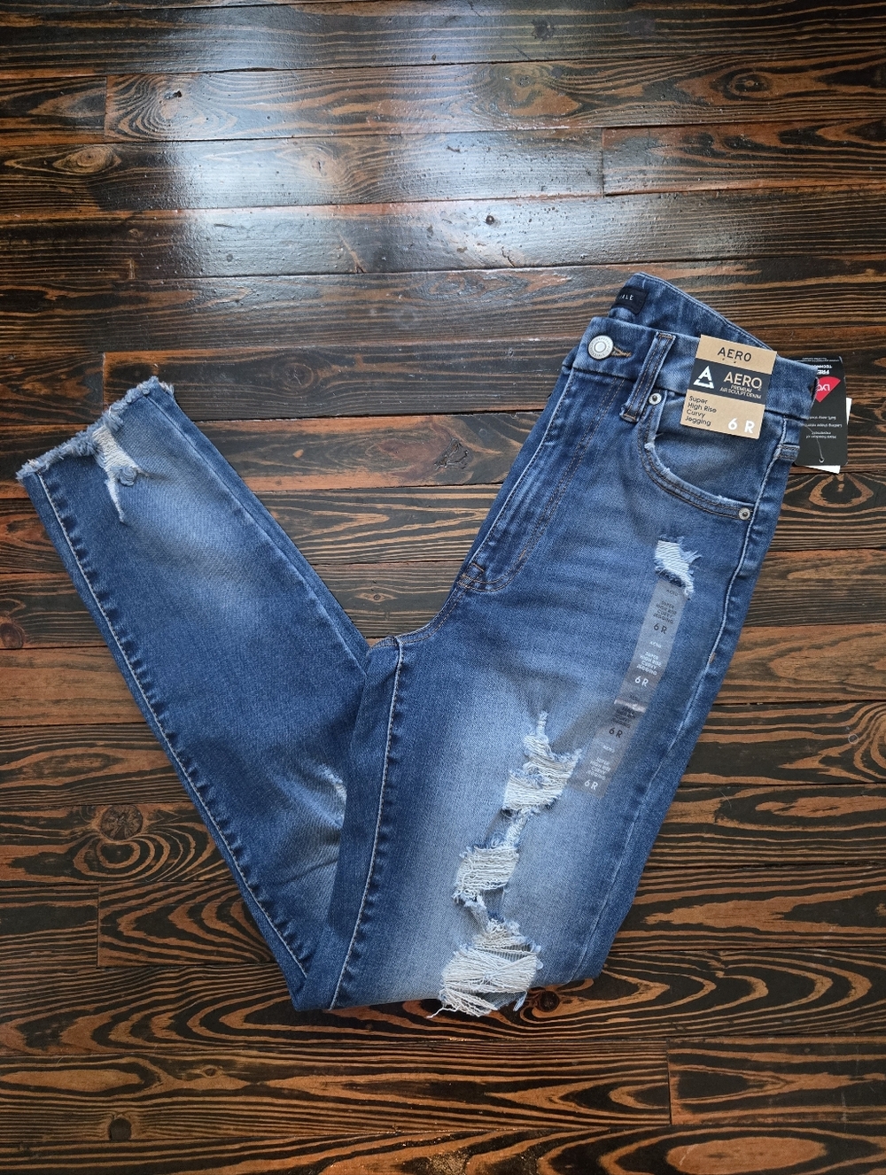 NWT Aeropostale Super High Rise Curvy Jegging Distressed Skinny Jeans Size 6R